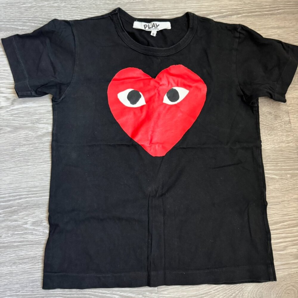Comme des Garçons Play Heart Shirt – Excellent Condition